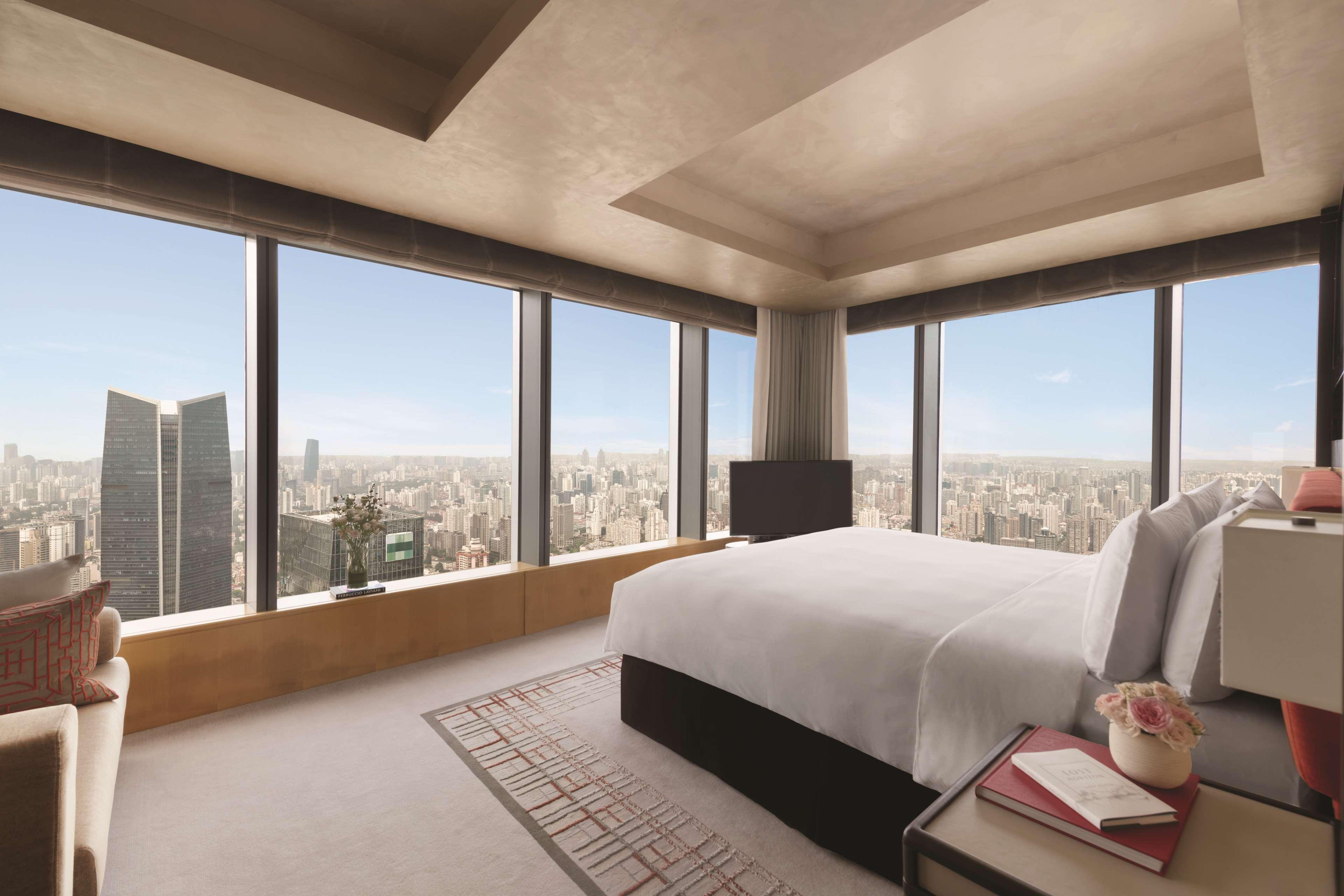 Jing An Shangri-La, Шанхай Экстерьер фото